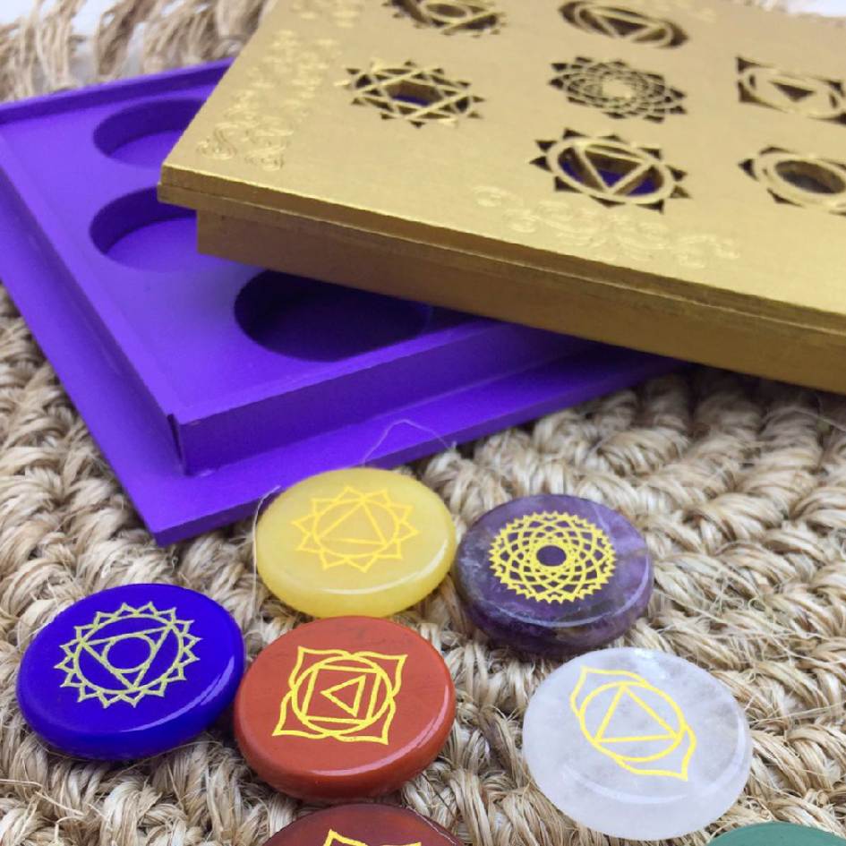 Cristales de los 7 chakras en caja
